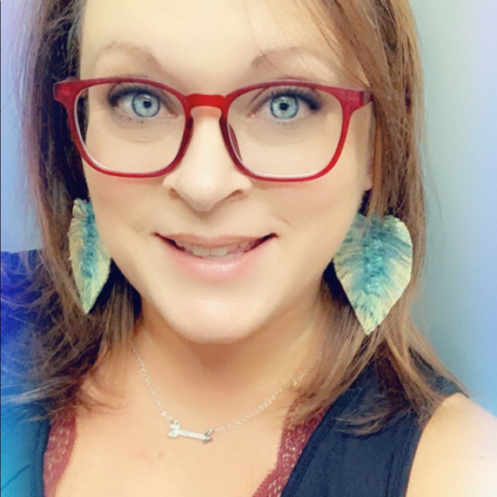 Meet your Posher, Stacy